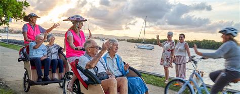 BENEFITS OF VOLUNTEERING Cycling Without Age