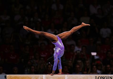 Simone Biles la máxima ganadora de medallas en la historia de los