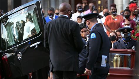 Hundreds Mourn St Louis Police Officer Killed In The Line Of Duty