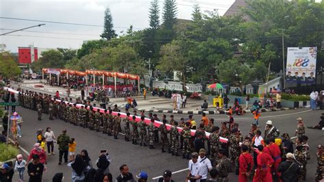 Peringati Hari Pahlawan Temanggung Kirab Bendera 1 000 Meter Dan 1 000