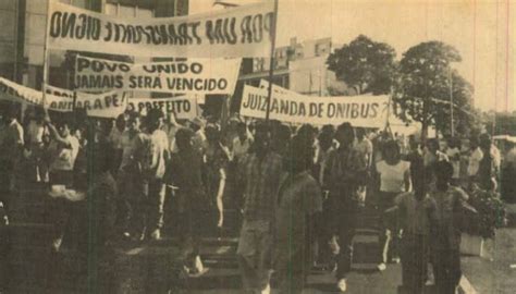 Em 1986 rebelião popular devido ao transporte coletivo em Foz