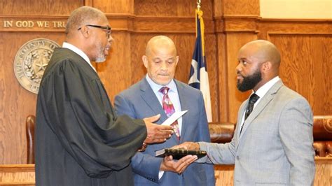 Smith County Swears In Replacement Following Temporary Removal Of Constable