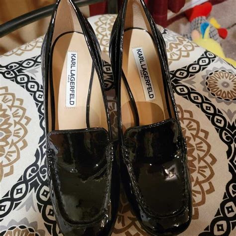 Karl Lagerfeld Paris Keena Block Black Heel Pumps Gem