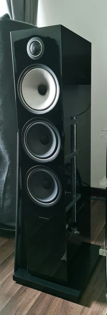 B W 703 S2 Floorstanding Speaker Gloss Black