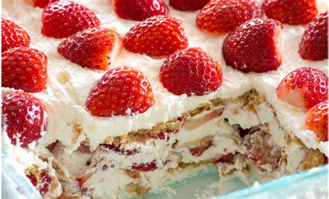 Voici Le Meilleur Gâteau Aux Fraises Et À La Crème Fouettée Un Dessert