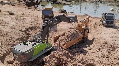 Excavator Skills Operator Excavator Rural Lifestyle Youtube