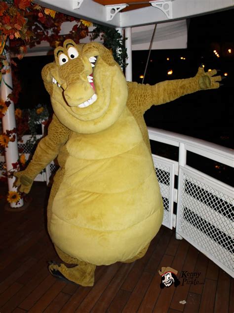 Louis the Alligator from Princess and the Frog at Disneyland Paris | KennythePirate.com