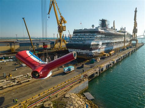 Navantia Muestra Sus Capacidades Para Mantenimiento De Cruceros En La