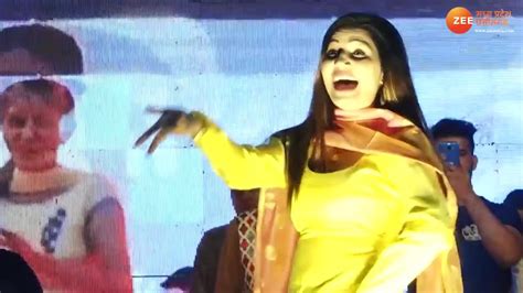 Viral Sapna Choudhary Bold Dance Hariyanvi Song Mera Ke Napega Bhartar