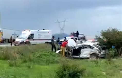 Un muerto y tres lesionados entre ellos un bebé dejó choque entre un