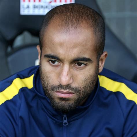 Lucas Moura Hints at PSG Exit Amid Ongoing Manchester United Rumours ...