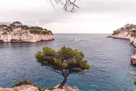 Calanques de Cassis: Hiking & Secret Beaches in Provence | solosophie