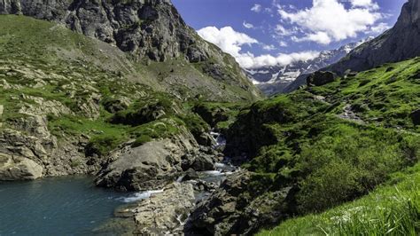 Rando Le lac des Gloriettes au pied du cirque d Estaubé à Gavarnie