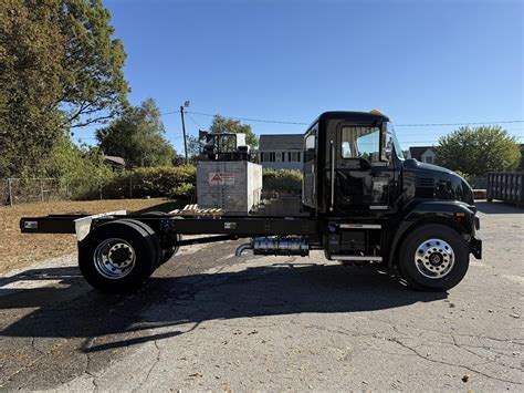mack pickup truck 2026 9