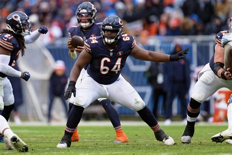 Chicago Bears Trade Rumors With Nate Davis Continue Ahead Of Deadline