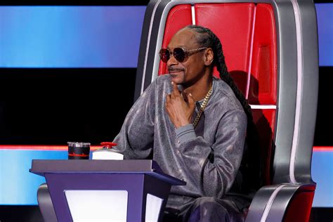 Snoop Dogg Wears Matching Pajamas with His Grandkids | NBC Insider