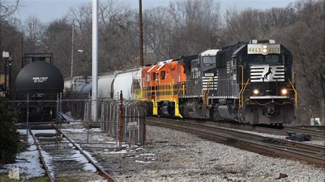 Railfanning Howell Wye Ns Csx Up Bnsf Kcs Hog Youtube