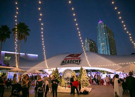 Tampa S Popular Winter Village Returns To Curtis Hixon This Month