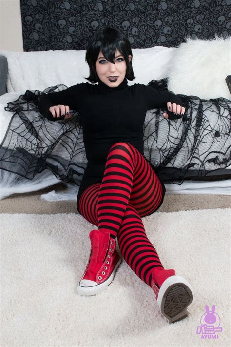 Mavis Dracula Cosplay