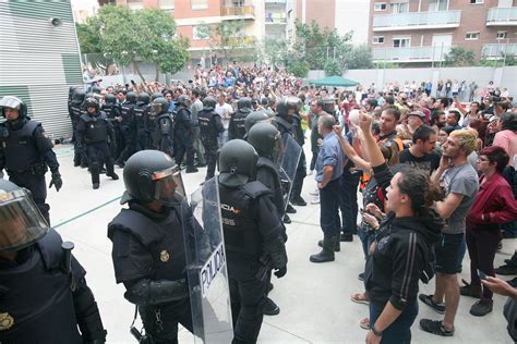 Espa A A Punto De Ser Calificada Como Democracia Defectuosa Por La