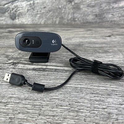 Logitech V-U0018 720P HD Webcam With Built in Microphone VGC ...