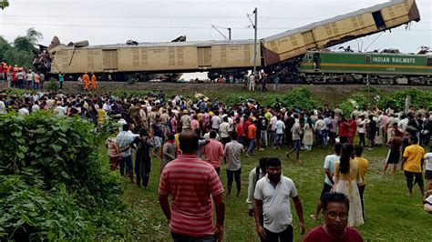 Train Crash In India Leaves At Least 8 Dead And Dozens Injured The