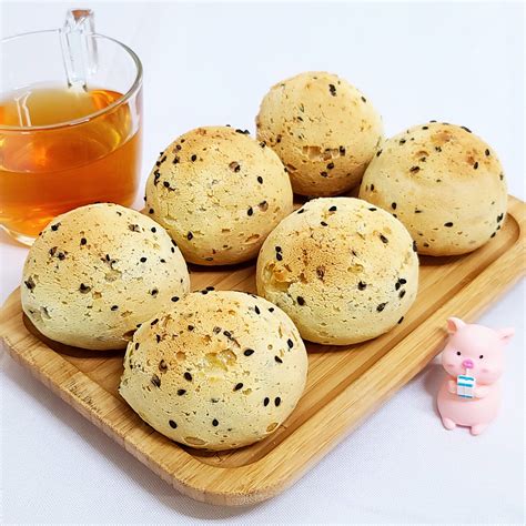 Korean Sesame Mochi Bread Recipe By Herman Huang — Modern Asian Baking