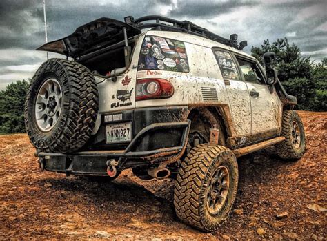 Meet One Of A Kind Lifted Toyota Fj Cruiser Pickup Truck Artofit