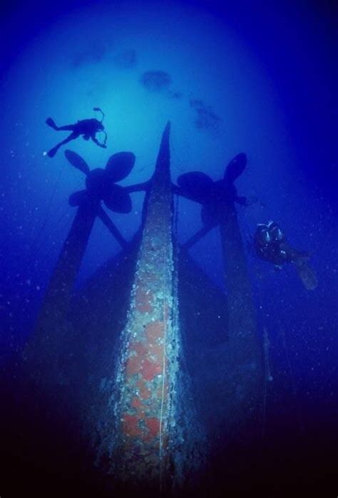 The Hms Victoria The World S Only Known Vertical Shipwreck Scrolller