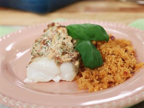 Ugnsbakad torsk med färskoströra och couscous Köket se