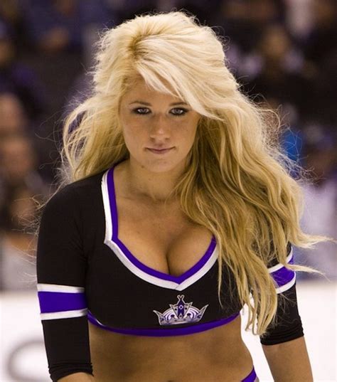 9 Sexy Hockey Fans Total Pro Sports