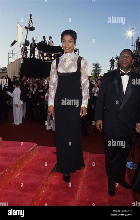 Angela Bassett 1995the 67th Annual Oscar Awards In Cak1036fbcredit