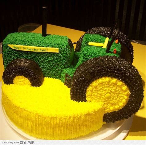 Tort Traktor Na Stylowi Pl Tractor Cake Tractor Birthday Cakes Farm