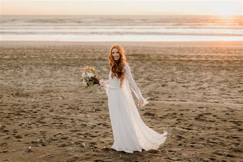 Boho New Zealand Beach Wedding Inspiration | Junebug Weddings