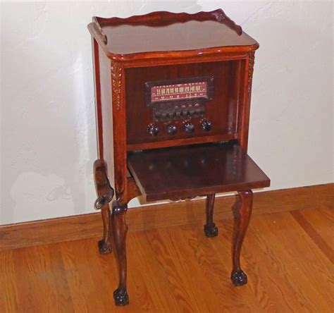 Floor Model Radio 1946