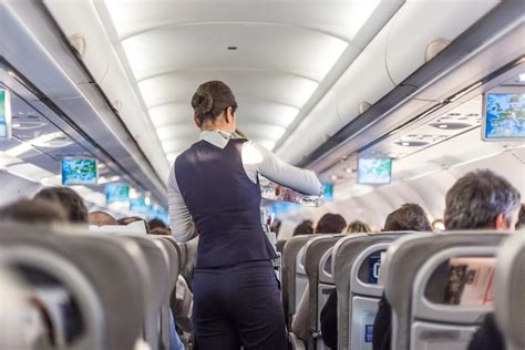 Turbulencias Durante El Vuelo Cinco Consejos Para Subirse Al Avión Sin