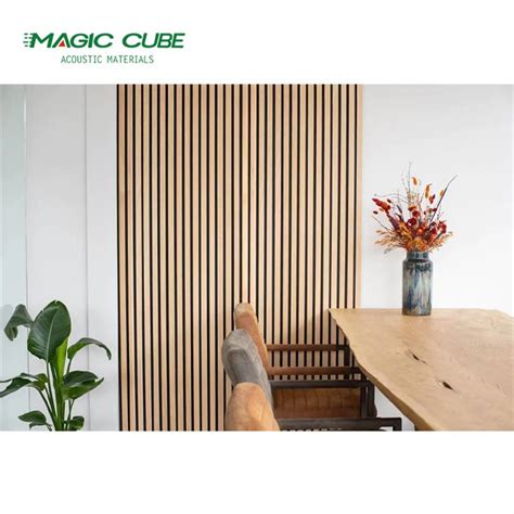 Cina Disesuaikan Veneer Kayu Pet Slat Wall Panel Pemasok Produsen