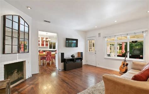 Chris Pine House: Inside His Los Feliz Bungalow and More!