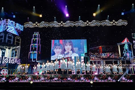 日向坂46、年末恒例のクリスマス・ライヴで観客魅了。4期生「おもてなし会」＆「4回目のひな誕祭」開催も発表 Tower Records