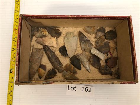 Lot of Arrowheads | Live and Online Auctions on HiBid.com