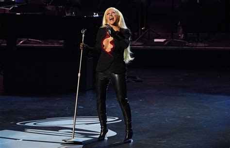 Bad Bunny Farruko y Karol G arrasaron en los Premios Billboard a la Música Latina Infobae