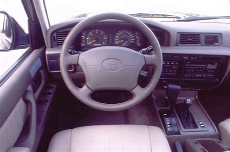 1990-97 Toyota Land Cruiser | Consumer Guide Auto