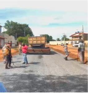 ASFALTAMENTO DO BAIRRO NOSSA SENHORA DA GLÓRIA AVANÇA E RUAS E AVENIDAS