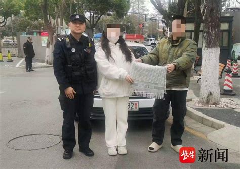 逛街不慎弄丢万元围巾，报警后解决很圆满 女士 万象 警方