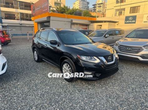 nissan rogue sv   republica dominicana