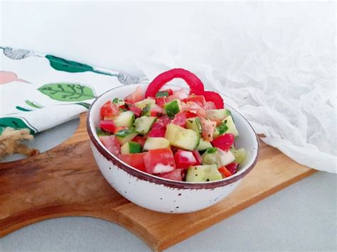 Gurken Tomaten Paprika Salat Mit Dickmilchdressing Von Patty89 Chefkoch