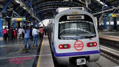 Delhi Metro Services Briefly Affected On Blue Line Red Line Due To