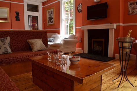 10 BEST Hostels in Cork (2021 Insider Guide)