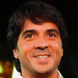 Luis Fonsi - Age, Family, Bio | Famous Birthdays