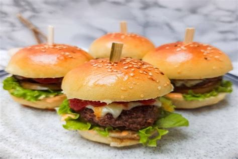 Mini Burgers – sogoodempanadas-com.preview-domain.com